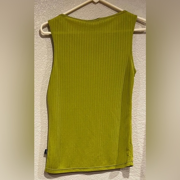 Top size Medium - Picture 3 of 4